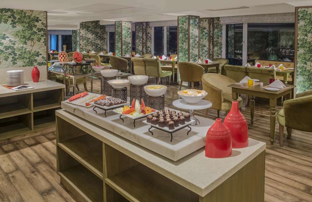 Mosaic Hotel Mussoorie Mallroad Ресторан фото